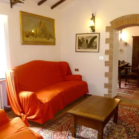 Trasimeno: Poolside Retreat With Garden Oasis Villa *