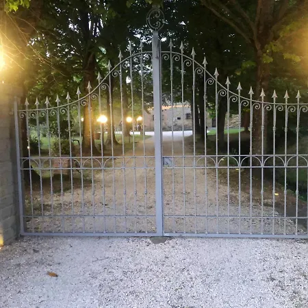 Βίλα Elegant In With Private Pool Tuoro sul Trasimeno