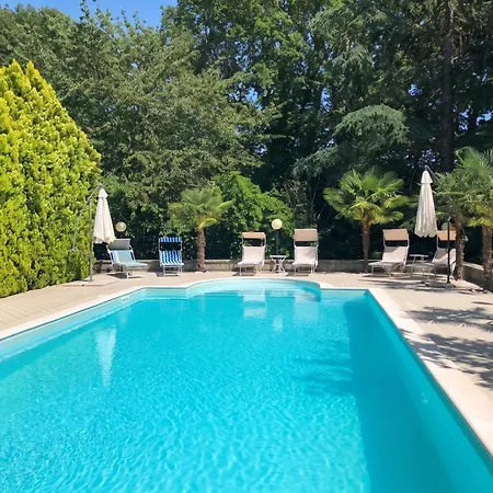 Vila Elegant In With Private Pool Tuoro sul Trasimeno