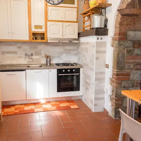 Elegant In With Private Pool Tuoro sul Trasimeno